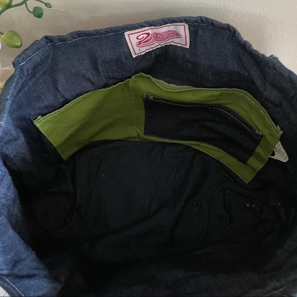 Free Large Diaper Travel Baby bag & the fabric book w. Purchase of $25+